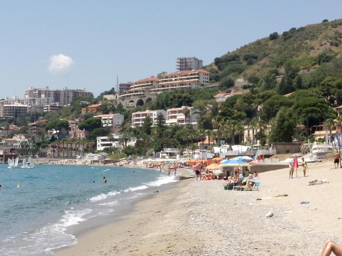 Casa Vacanza Mamma Maria Villa Месина Екстериор снимка